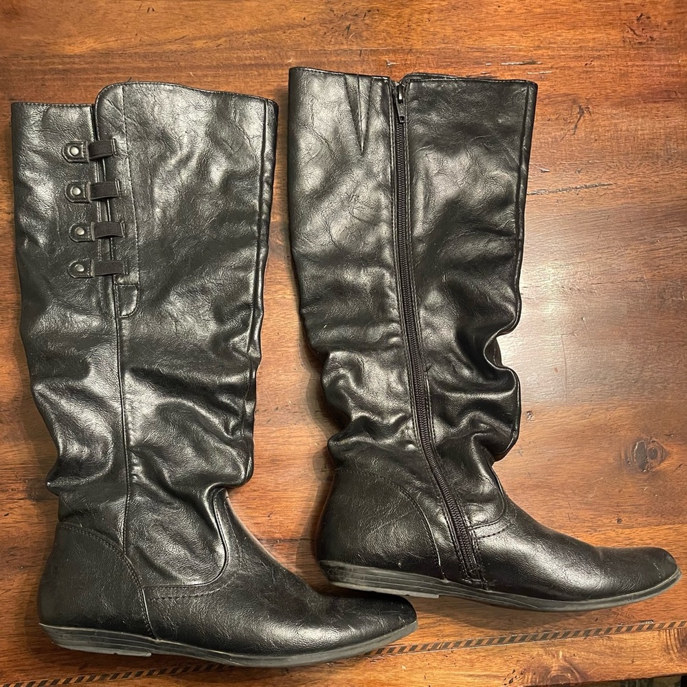 Black Knee-High Women's Boots